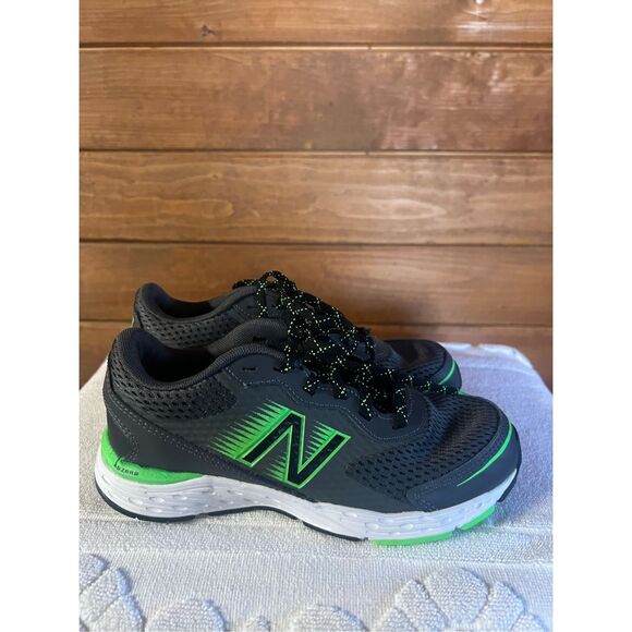 New Balance Kid's 680 V6 Lace-up Shoe, Magnet/Vibrant Spring/Black Sz 3.5 - Picture 2 of 9